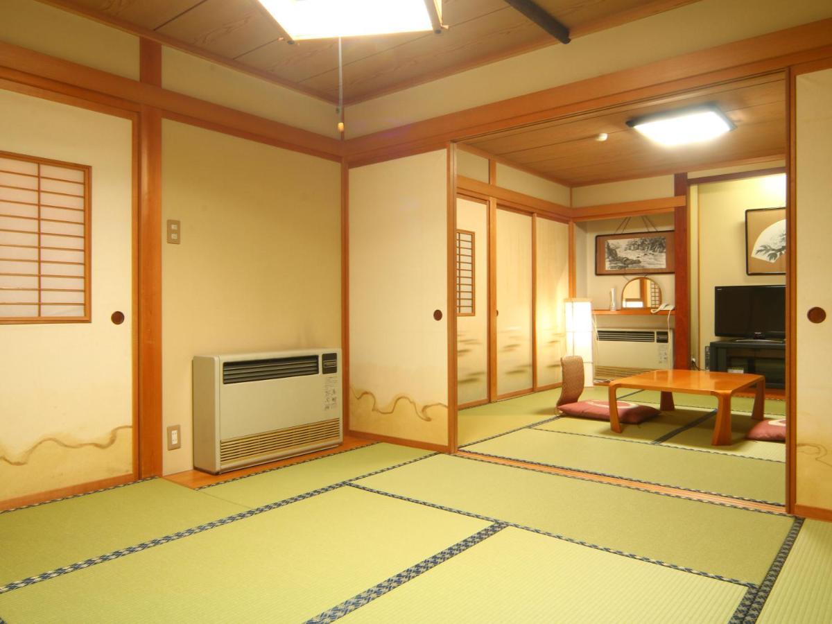 Hotel Omodaka Яманучи Екстериор снимка